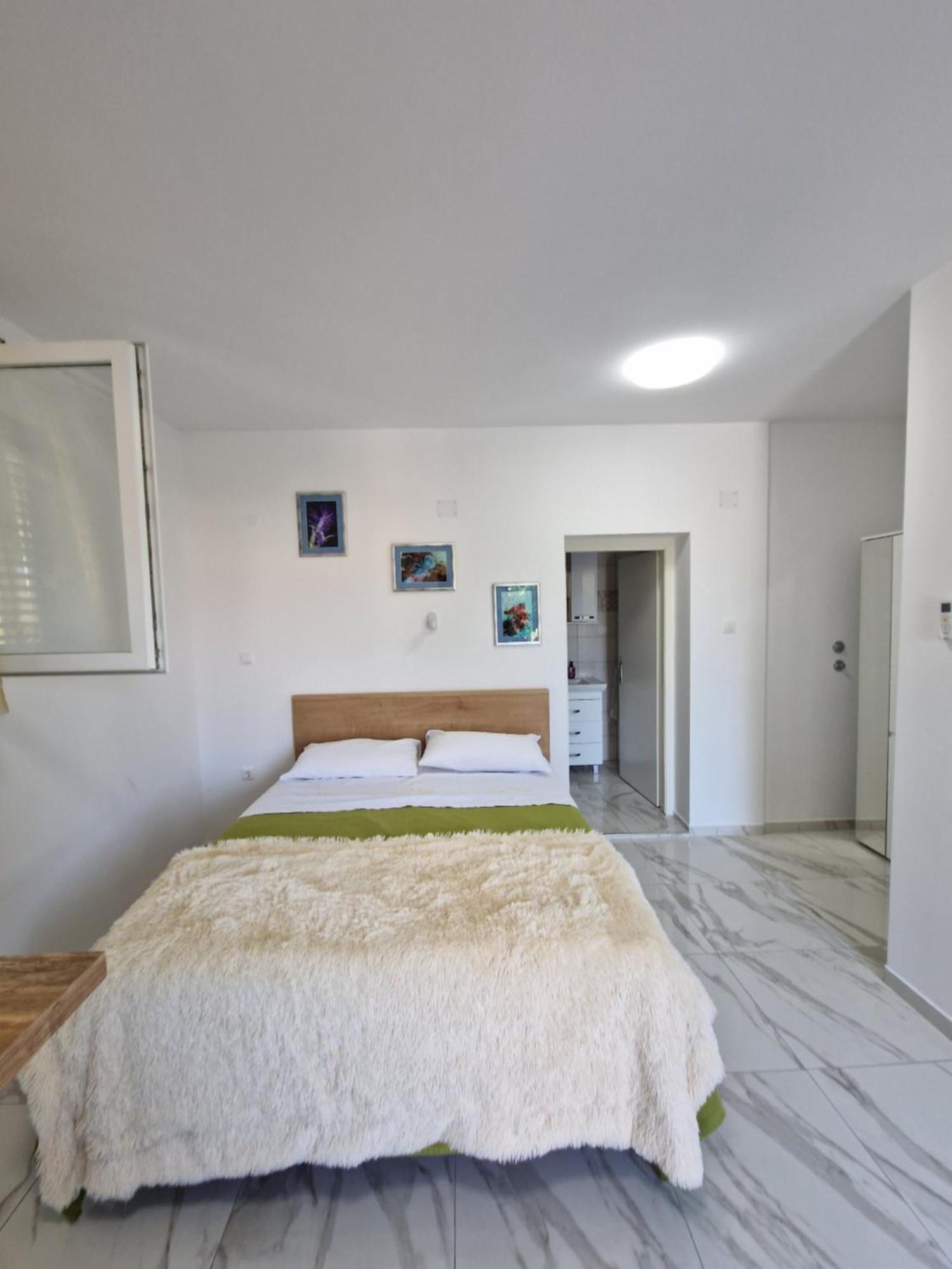 Sunce Apartment เวอร์บนิค ภายนอก รูปภาพ