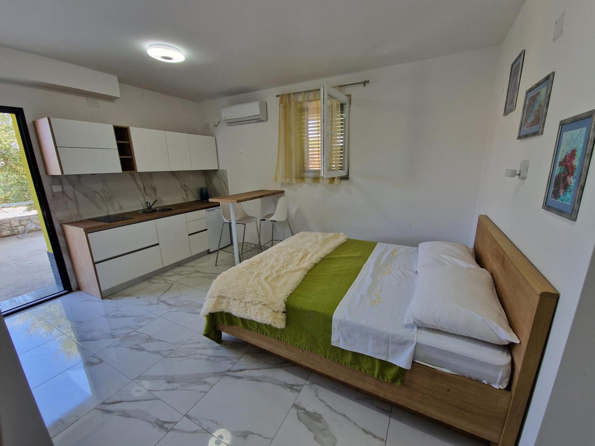 Sunce Apartment เวอร์บนิค ภายนอก รูปภาพ